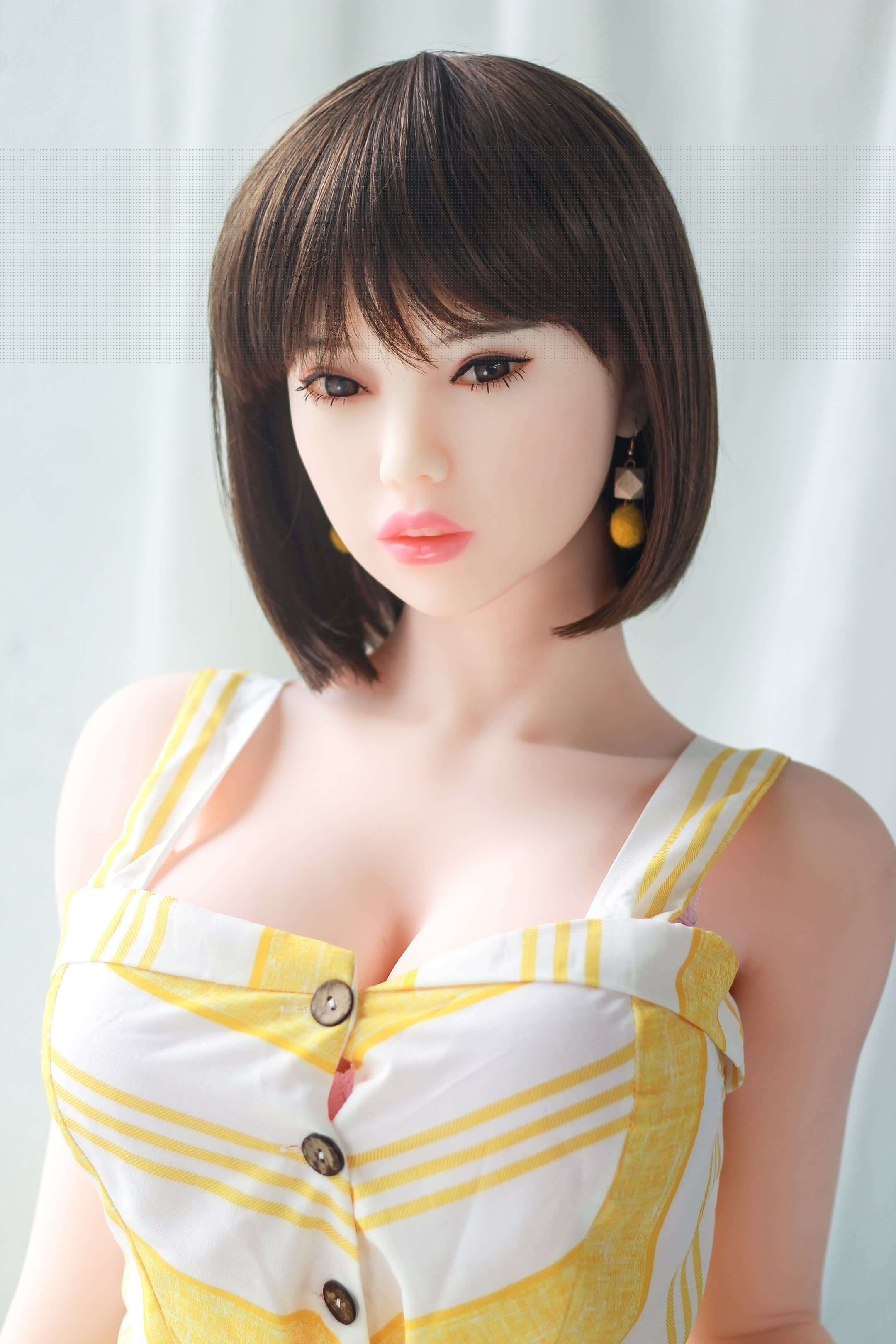 6YE 推出的 5ft5/165cm 大胸短发亚洲日本性爱娃娃 - Aaliyah 的全面评测